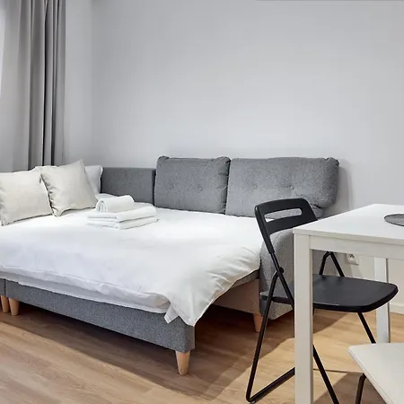 Sielawy Modern By Bookinghost